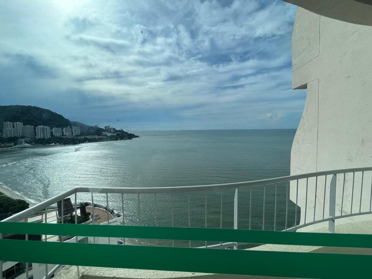 Paradise By The Sea In Penang By Veron At Rainbow Paradise Tanjung Bungah (Penang) Exterior foto