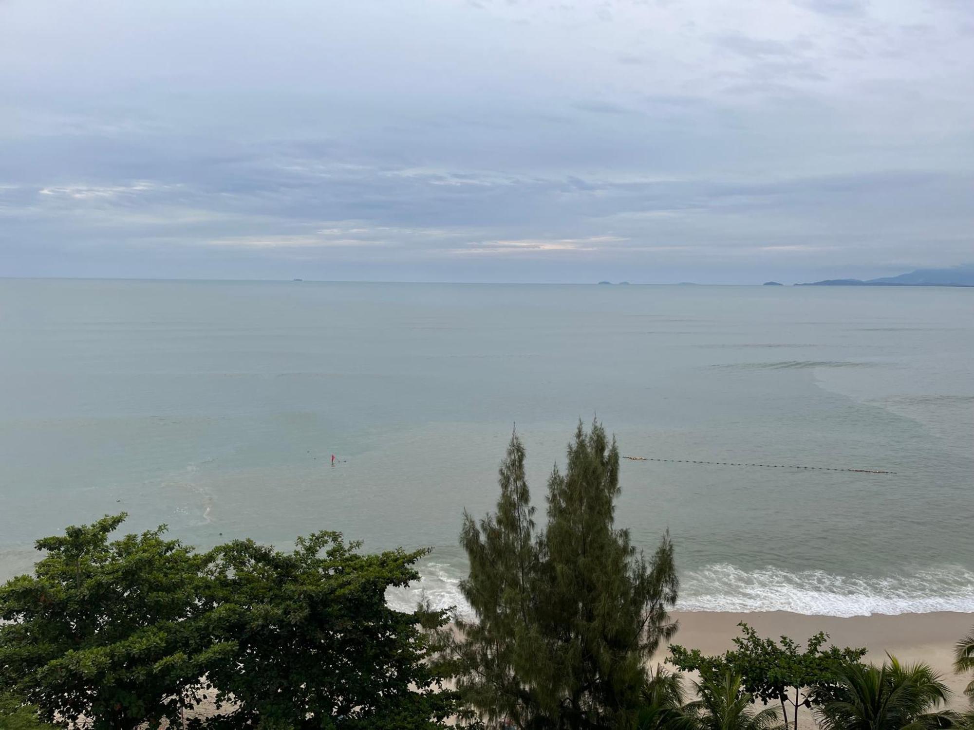 Paradise By The Sea In Penang By Veron At Rainbow Paradise Tanjung Bungah (Penang) Exterior foto