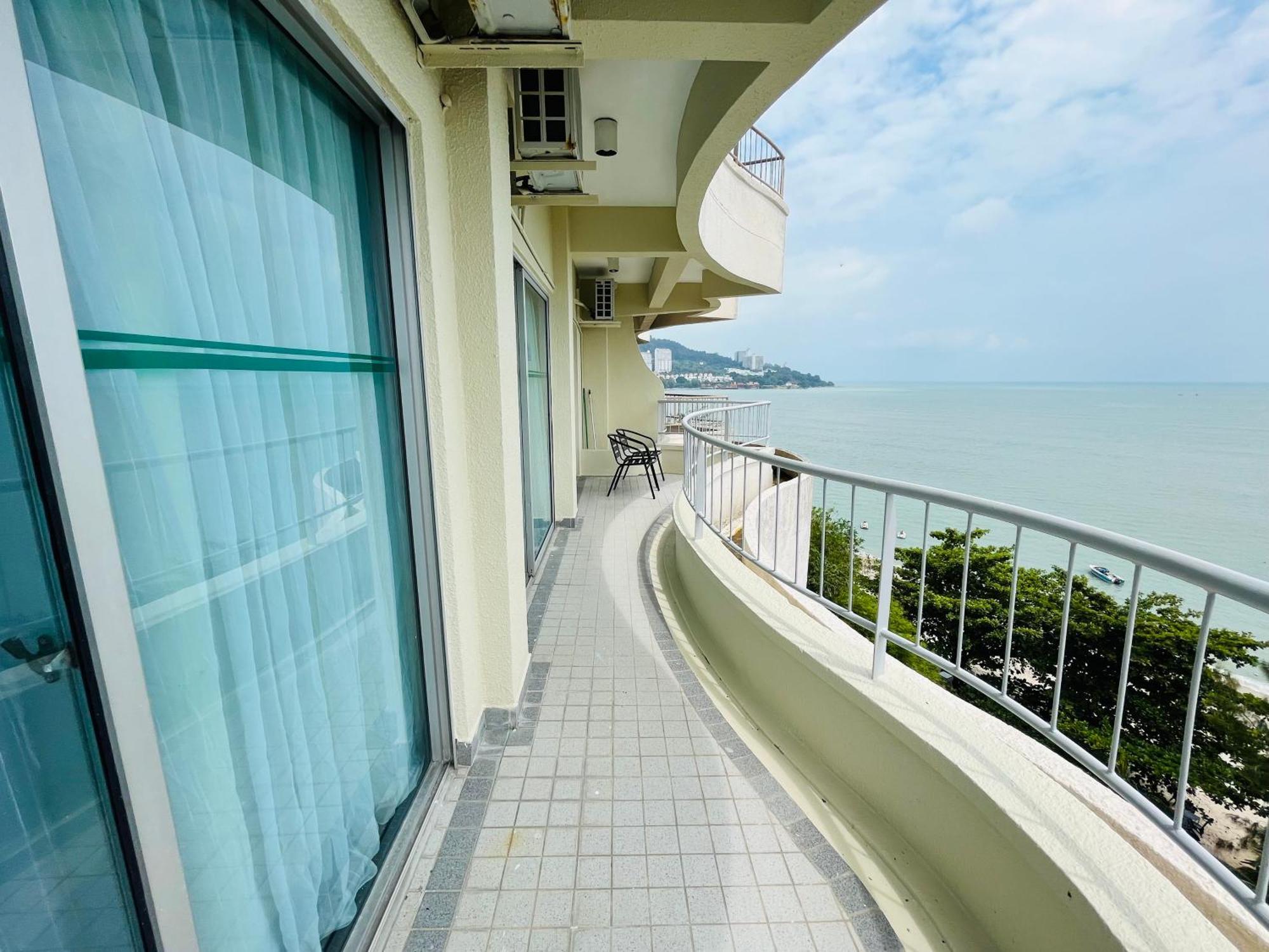 Paradise By The Sea In Penang By Veron At Rainbow Paradise Tanjung Bungah (Penang) Exterior foto