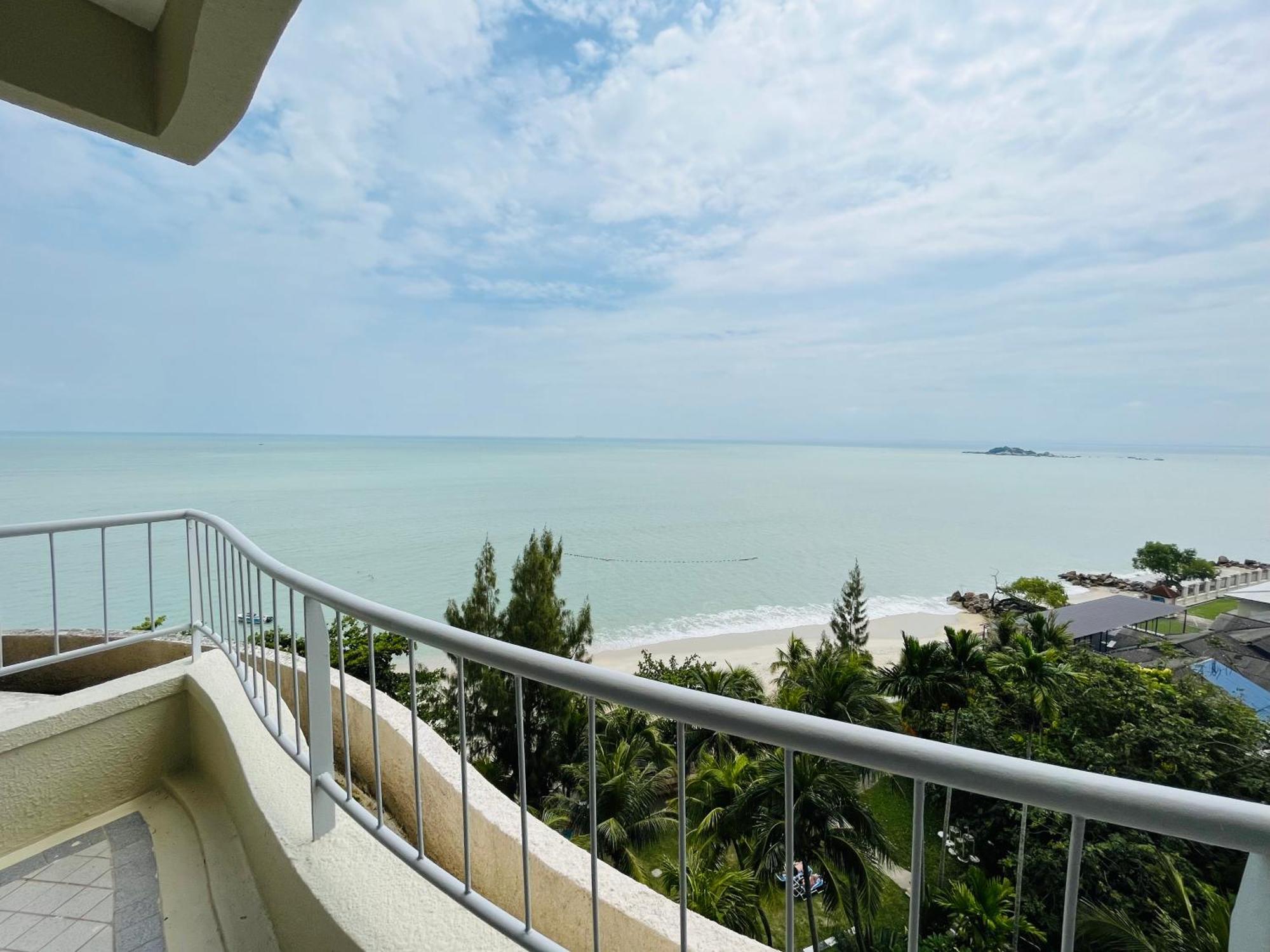 Paradise By The Sea In Penang By Veron At Rainbow Paradise Tanjung Bungah (Penang) Exterior foto