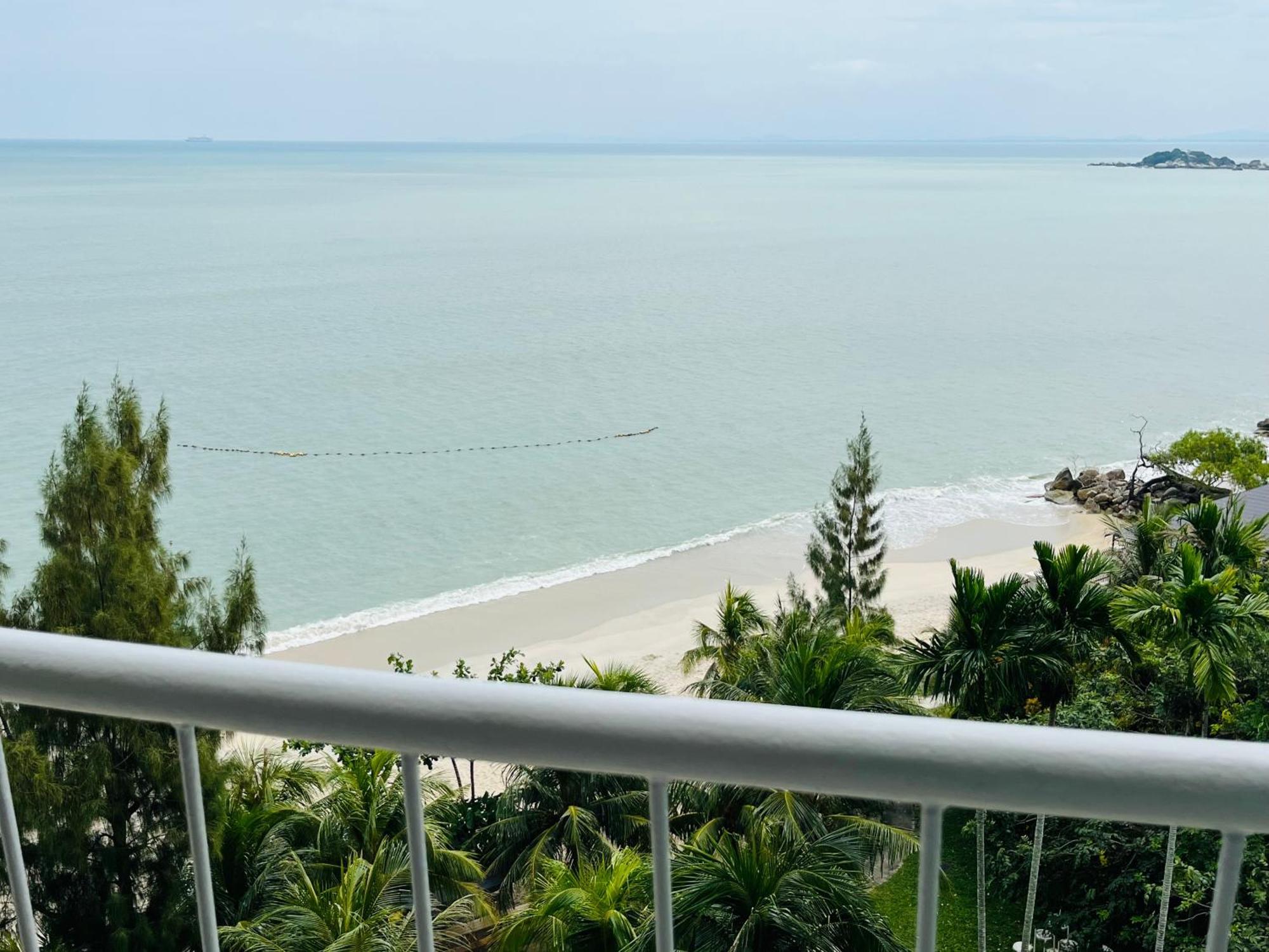 Paradise By The Sea In Penang By Veron At Rainbow Paradise Tanjung Bungah (Penang) Exterior foto