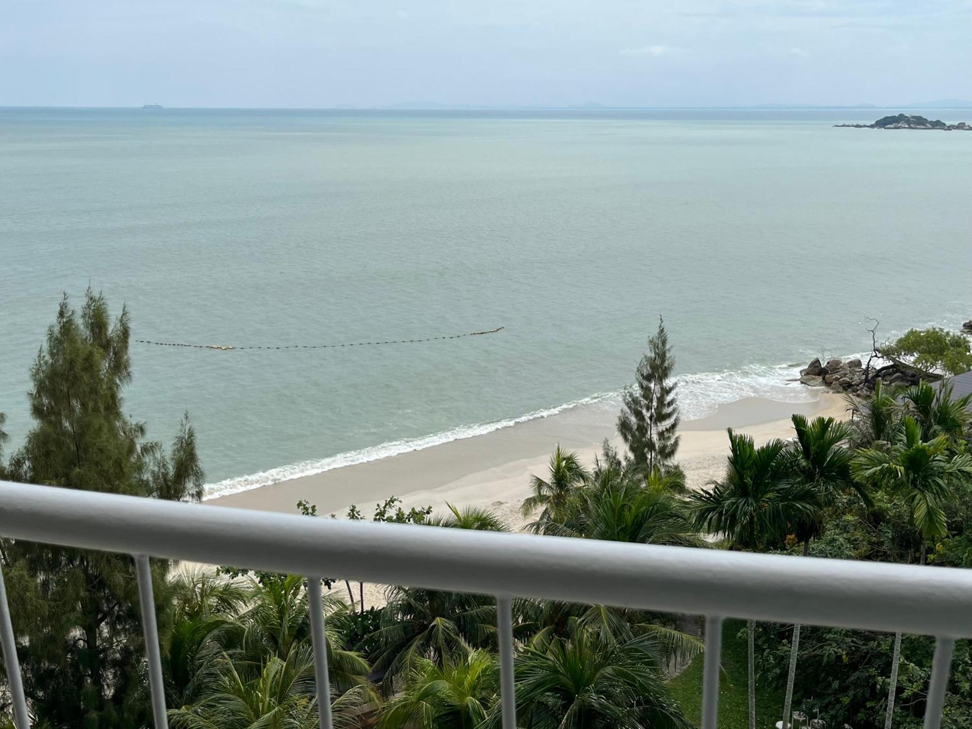 Paradise By The Sea In Penang By Veron At Rainbow Paradise Tanjung Bungah (Penang) Exterior foto